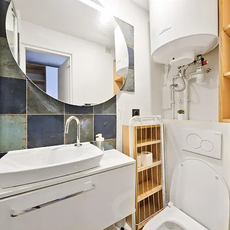 Le Marais Cozy Free Netflix * Paris