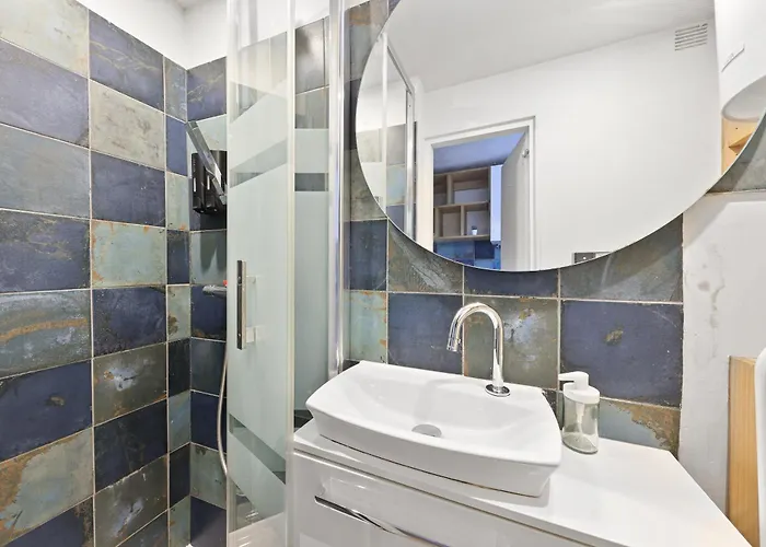 Apartment Le Marais Cozy Free Netflix